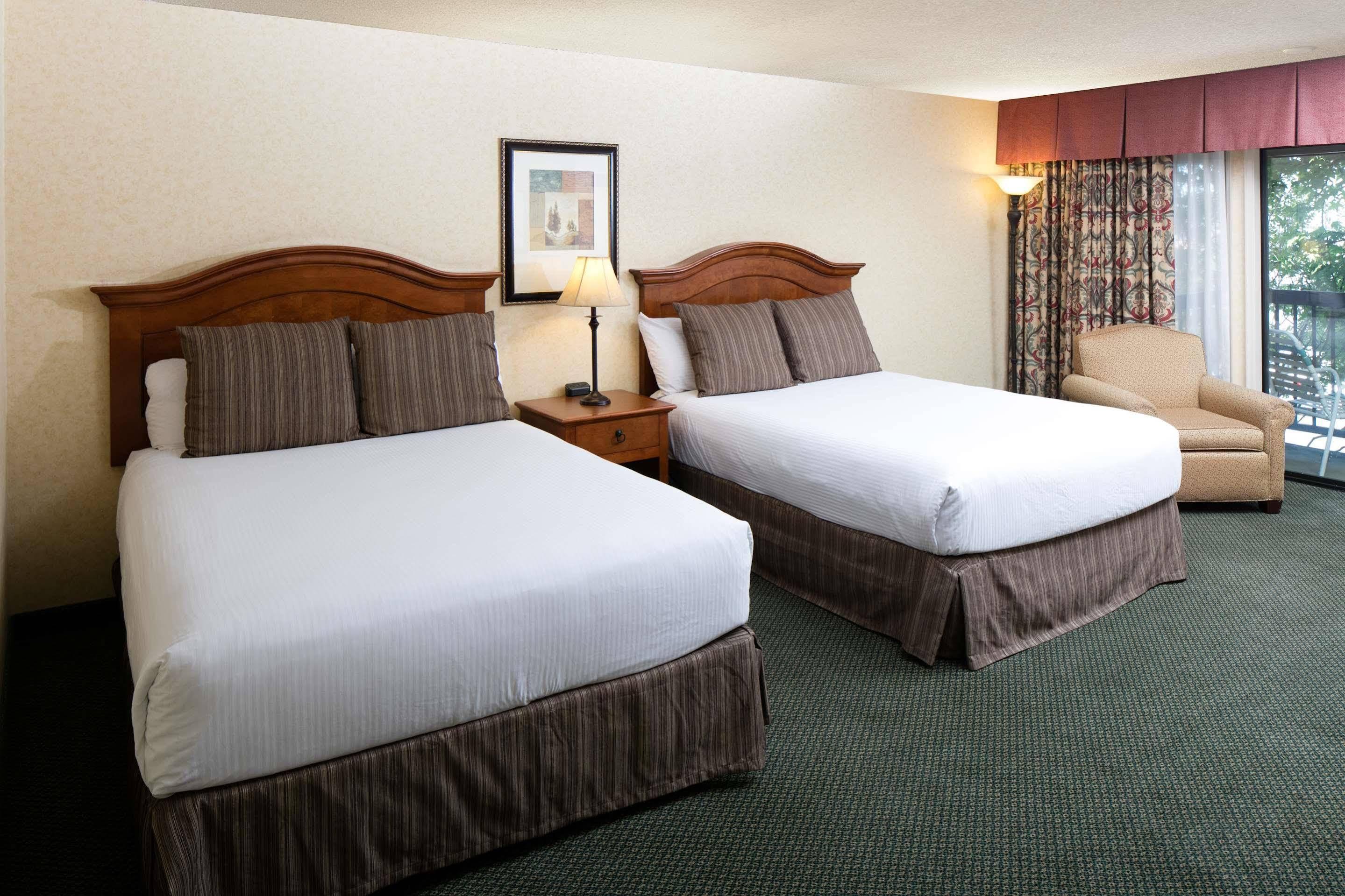 Red Lion Hotel Рединг Екстериор снимка
