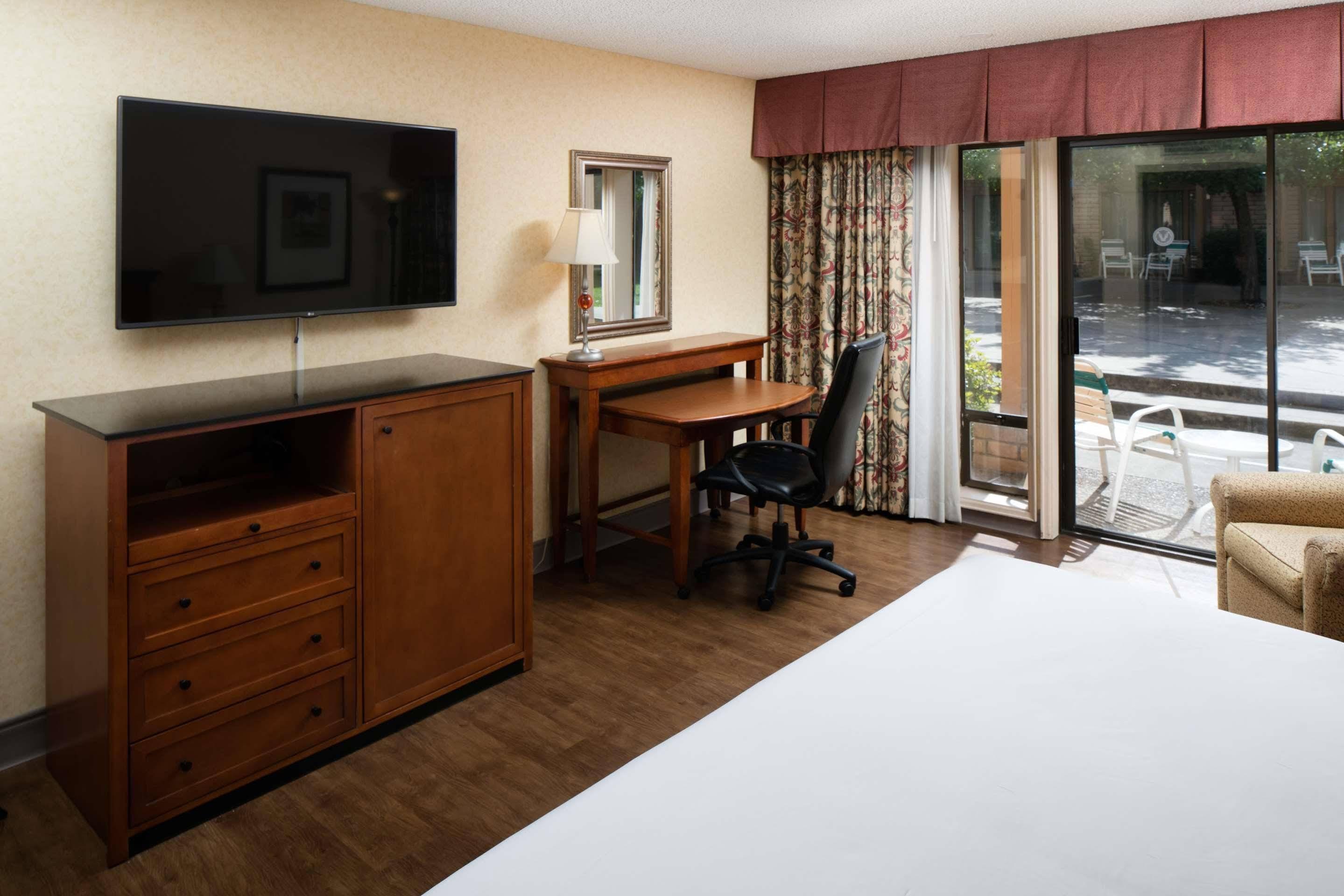 Red Lion Hotel Рединг Екстериор снимка