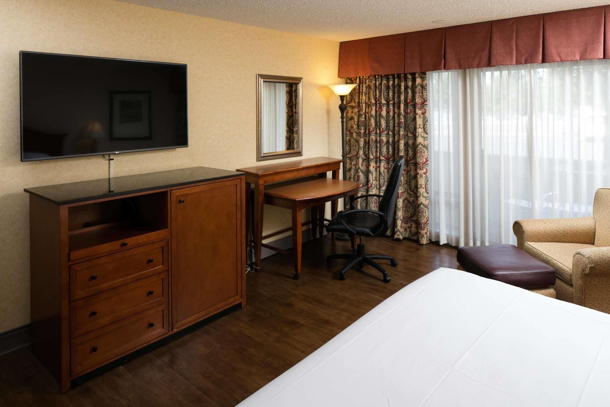 Red Lion Hotel Рединг Екстериор снимка