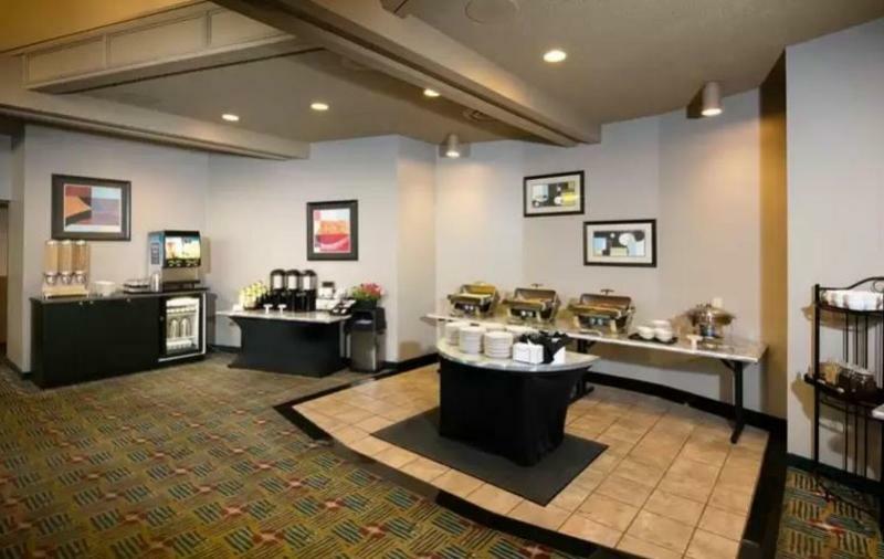 Red Lion Hotel Рединг Екстериор снимка